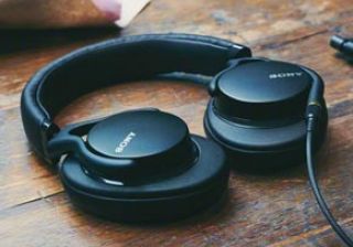 Sony MDR-1AM2 headphones